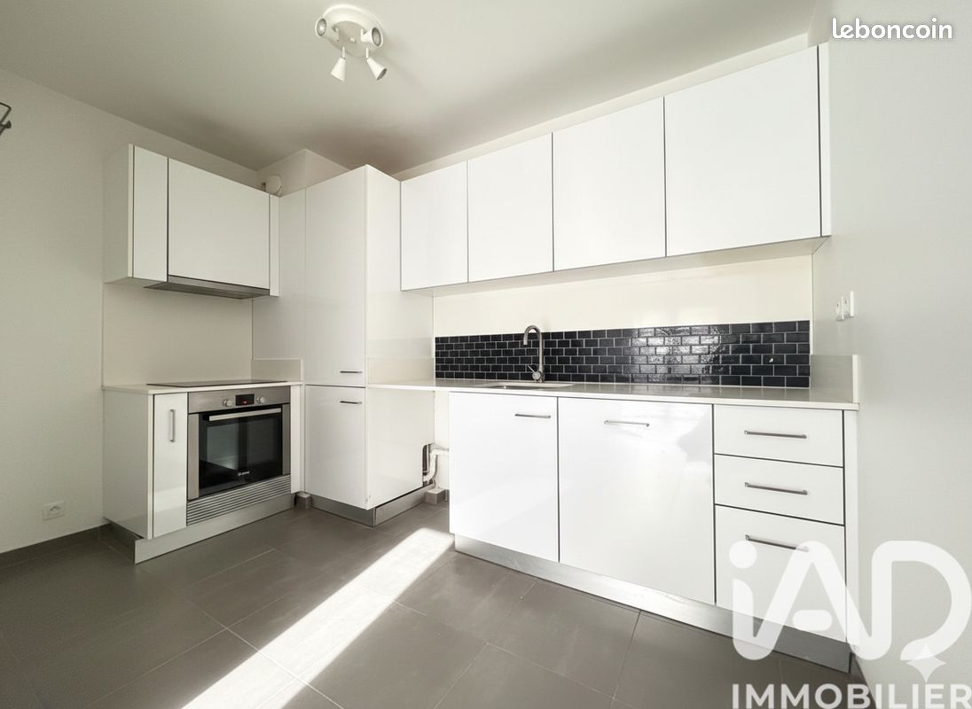 Appartement 2 pièces 55 m² · à Gentilly · 55 m² · 329 000 €