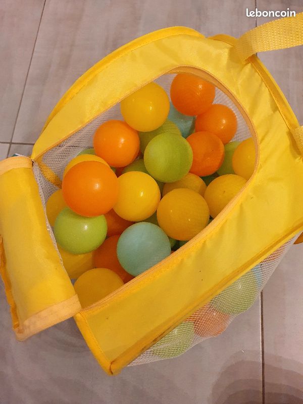 LUDI - Balles multicolores en plastique + panier de rangement (image 1)