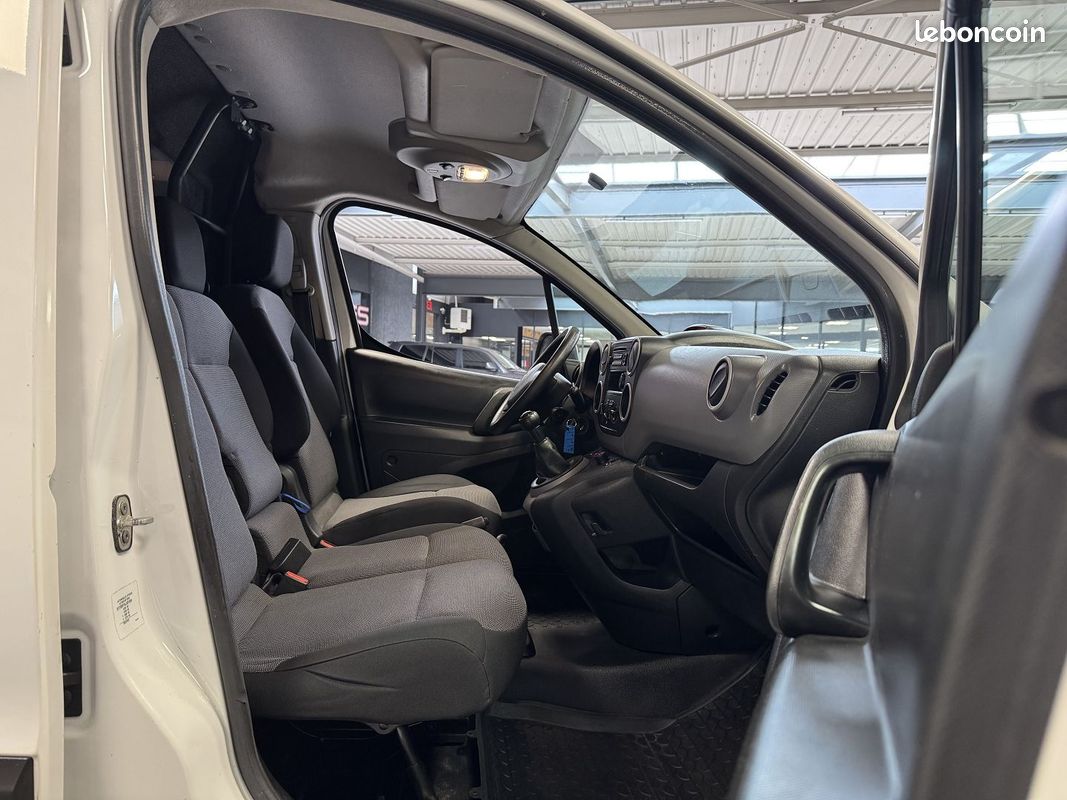 Citroen BERLINGO XL 1.6 BLUEHDI 100 CV TVA 3 PLACES (LAURENT AUTO) (image 8)