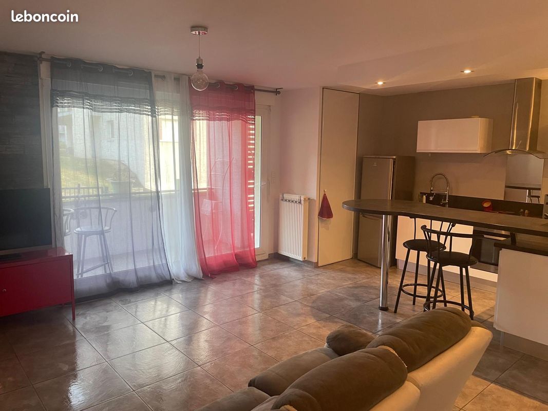 T3 meublé 59m² saint priest en jarez garage et place de parking (image 1)