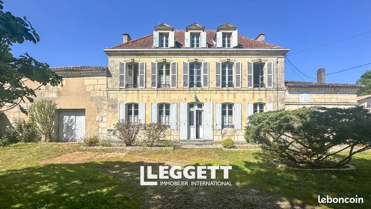 Maison 6 pièces 240 m²