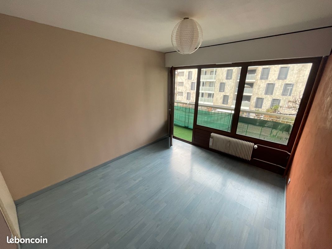 Appartement 2 pièces 52 m² · à Ambilly · 52 m² · 1 100 €