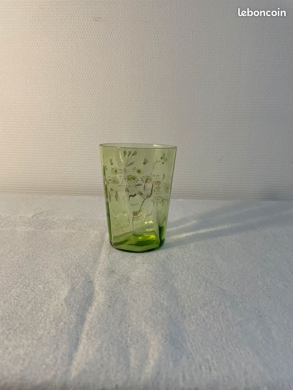Verre à eau émaillé XIXe siècle-1900 (image 1)