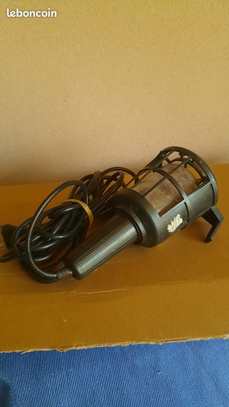 Baladeuse filaire teinte noir 75 W (image 1)