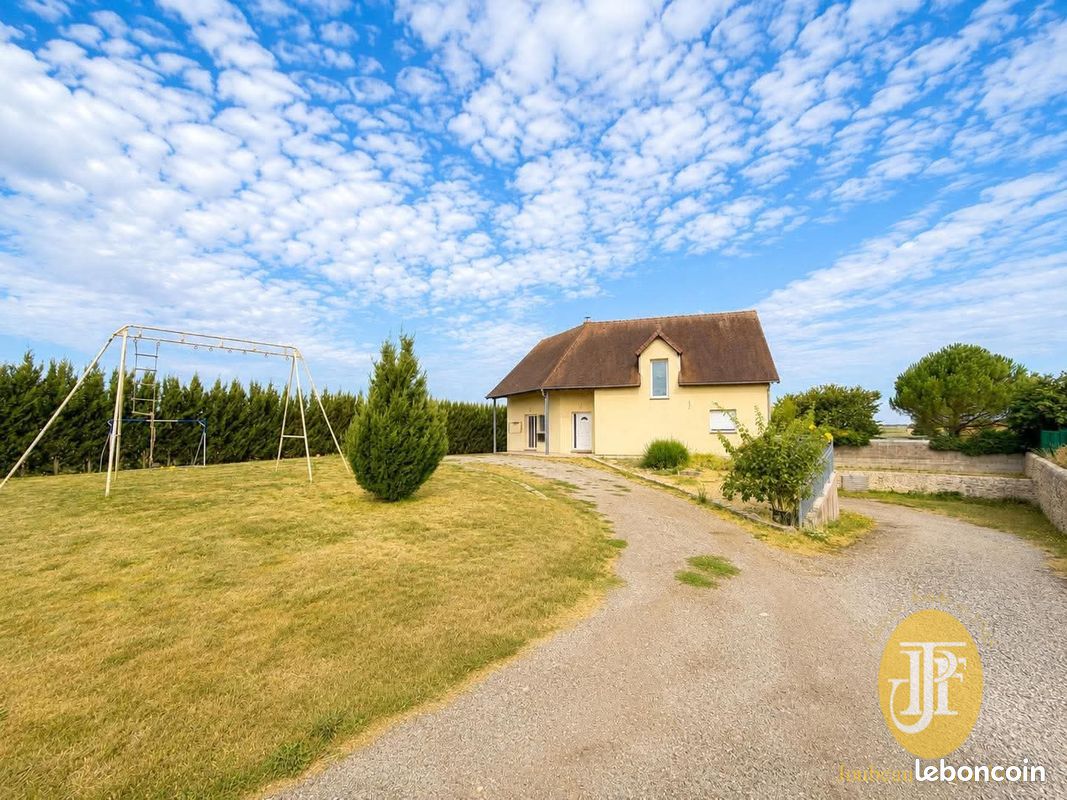 Maison 5 pièces 151 m² · à Douains · 151 m² · 339 000 €