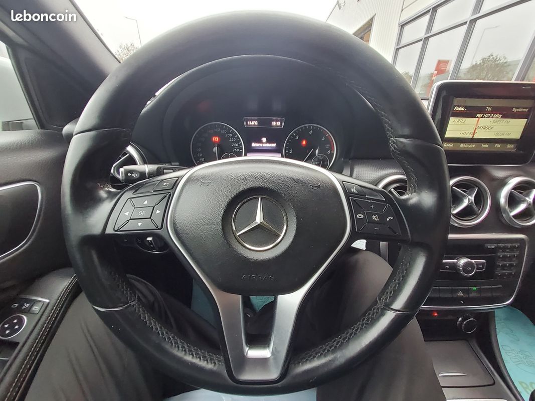 MERCEDES CLASSE A BUSINESS 200 CDI BlueEFFICIENCY Business Executive (image 15)