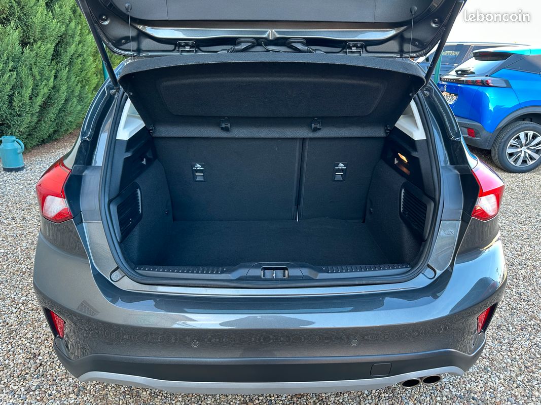 ✨PROMO Ford Focus 1.0 EcoBoost 125ch Active (feux leds + CarPlay + gps + ...) Boite auto 2020 (image 8)
