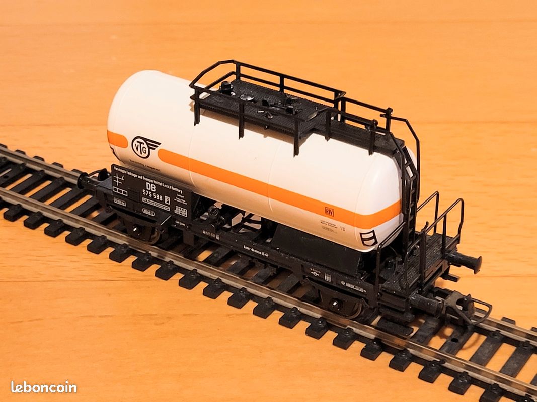 ROCO 76542 HO - Wagon citerne coudé ERMEWA ep VI
