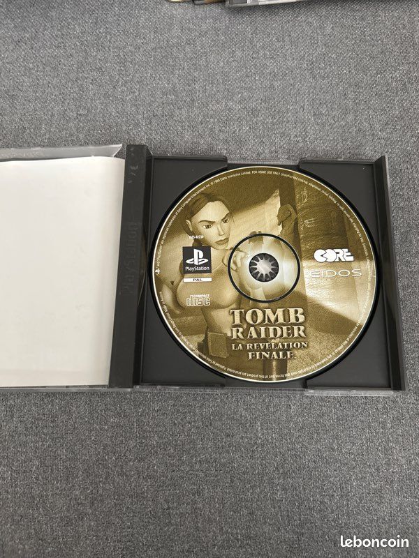 👾 Lot Jeux Ps1 Tomb raider II et III (image 6)