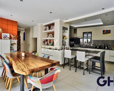 Maison 1 350 000 € - 270 m²