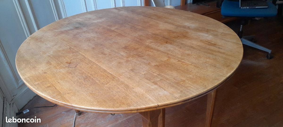 Table ronde en noyer avec rallonges (image 4)