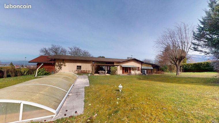 Villa 5 pièces 143 m²