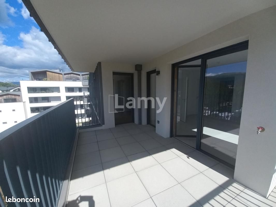 Appartement 2 pièces 38 m² · à Aix-les-Bains · 38 m² · 900 €