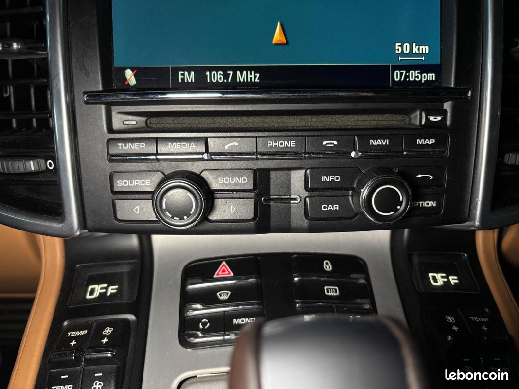 PORSCHE CAYENNE Turbo 4,8i V8 ? 500 ch ? 4 sièges chauffants ? Toit ouvrant (image 29)