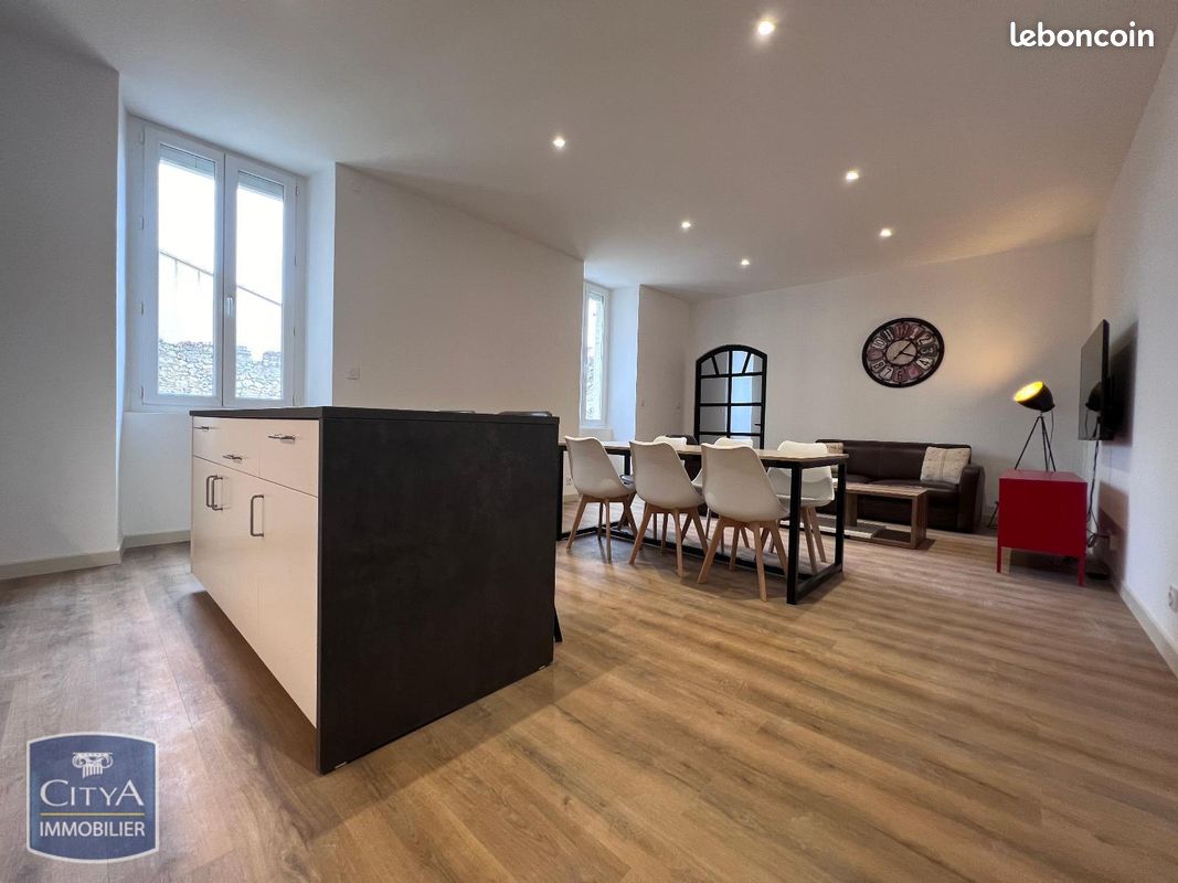 Appartement 2 pièces 53 m² · à Roquemaure · 53 m² · 664 €/mois