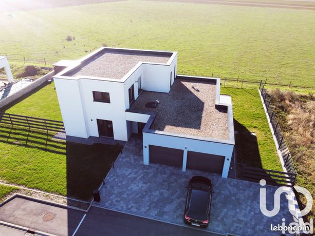 Maison d'architecte 5 pièces 182 m²