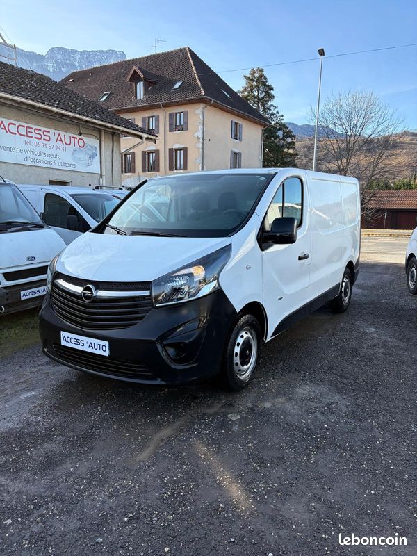 Opel Vivaro CDTI 115 CV L1H1 - Moteur à chaîne de distribution - 106 000 Kms - Véhicule sans Ad Blue - 12491 Euros H.T (image 1)