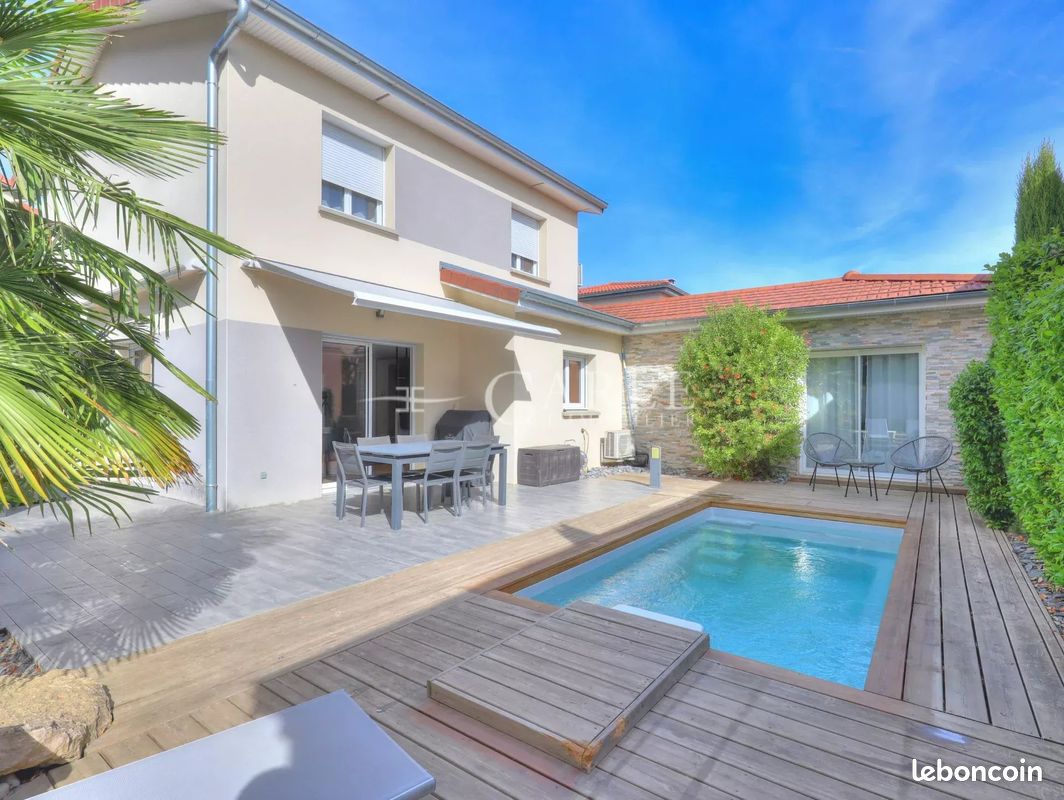 Maison 5 pièces 136 m² · à Genas · 136 m² · 660 000 €