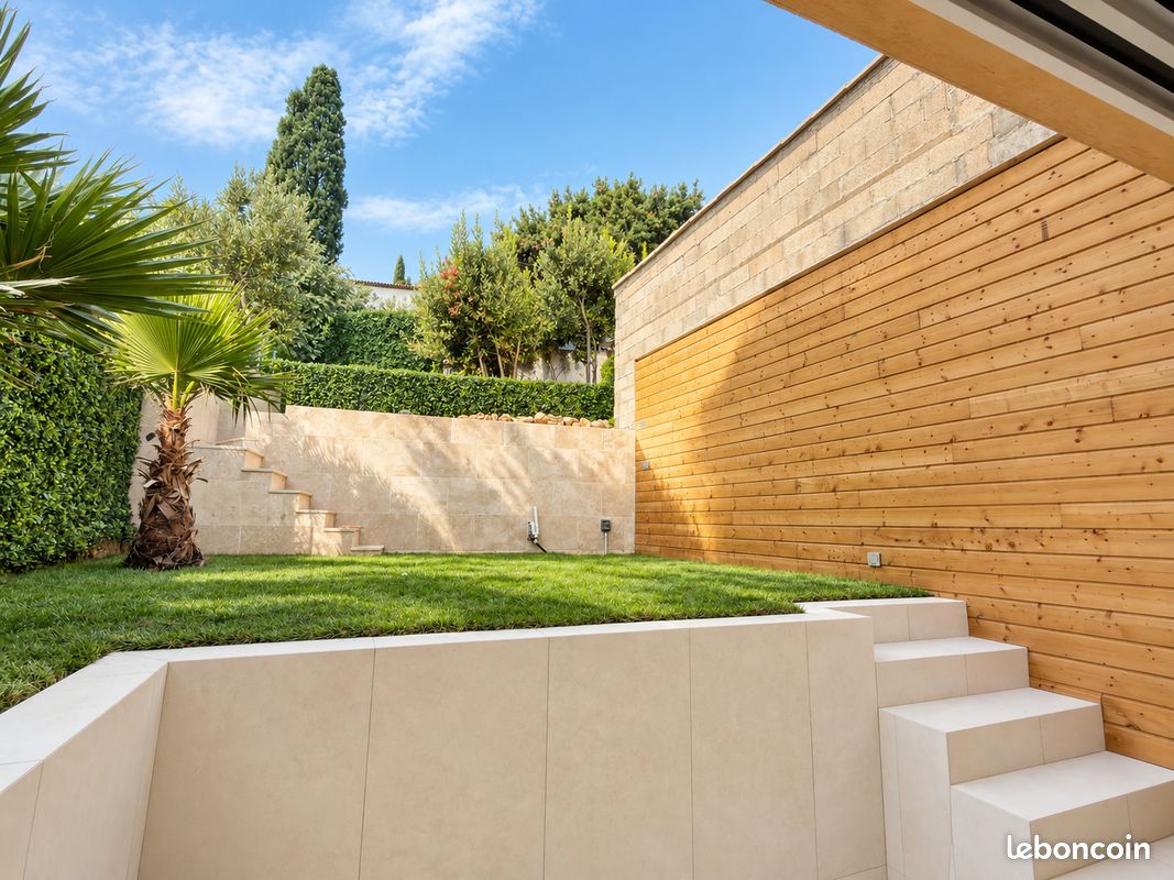 Maison 5 pièces 147 m² · à Carnoules · 147 m² · 429 000 €