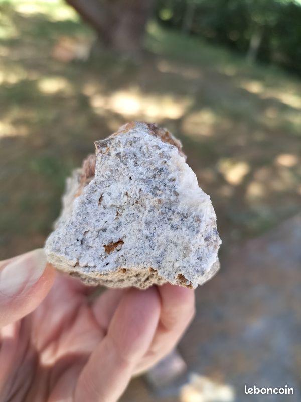 Minéraux français – Fluorite, baryte et quartz – Beaussais-Vitré (79) - France (image 5)