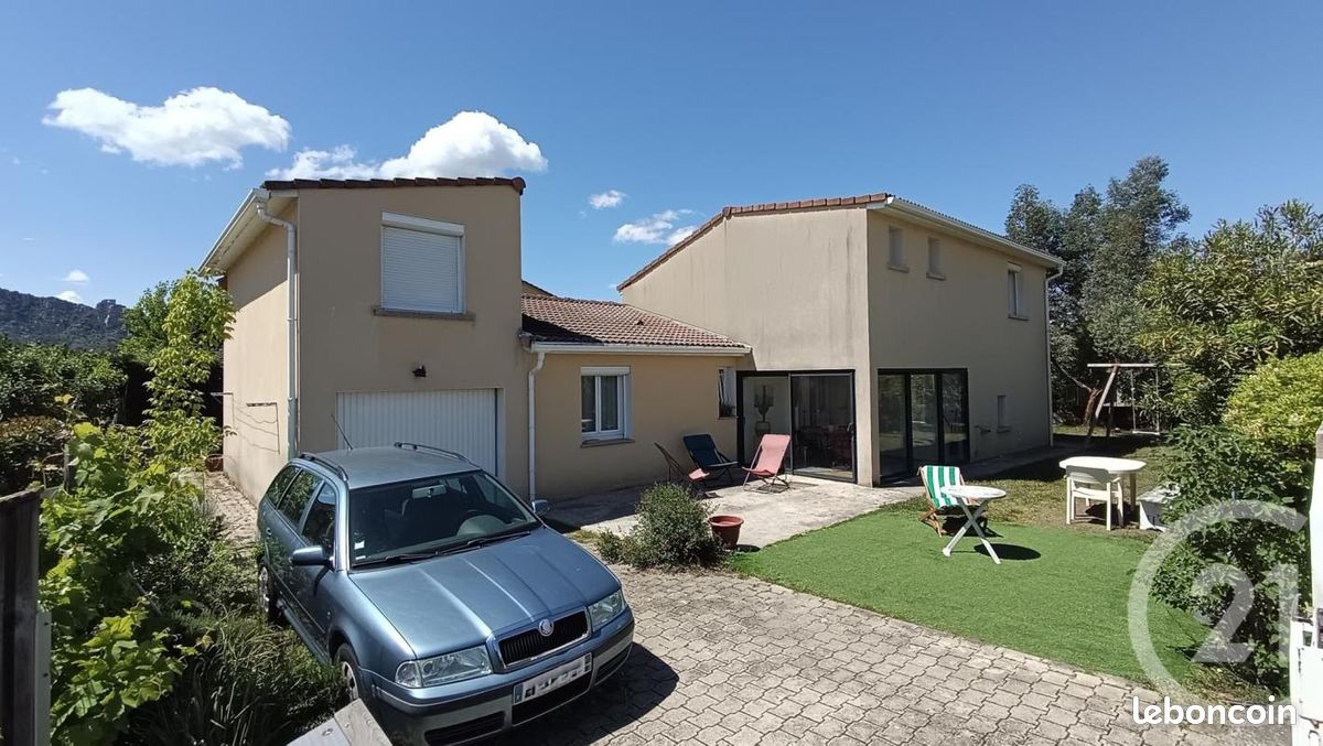 Maison 6 pièces 140 m² · à Guilherand-Granges · 140 m² · 420 000 €