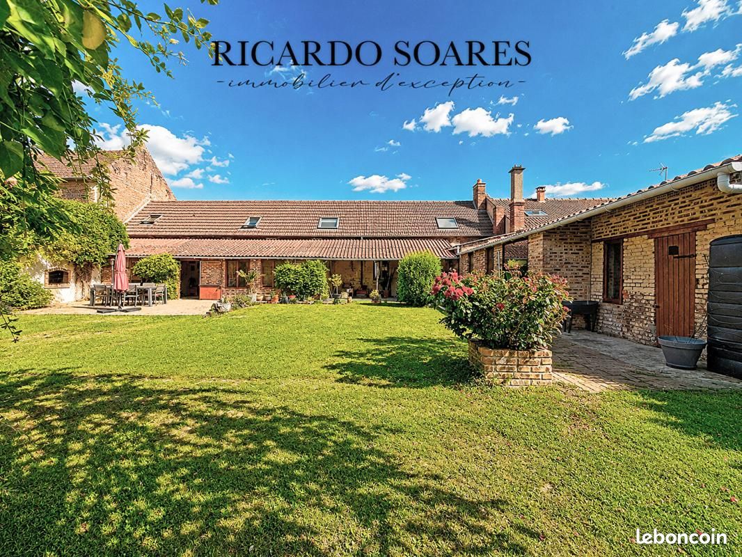 Maison 7 pièces 175 m² · à Chevrières · 175 m² · 370 000 €