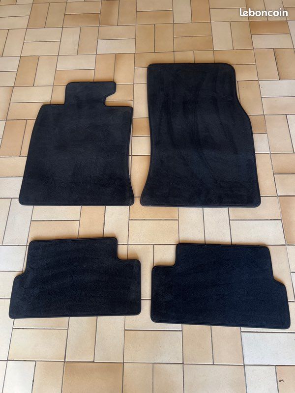 Tapis De Sol Noir Pour BMW M6 E63 (2003-2010) - Feutre Aiguille - Facile à Nettoyer - Marque Carmel