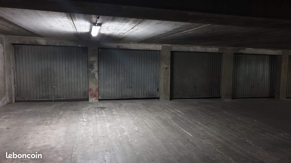 Parking 14 m² · à Annemasse · 14 m² · 25 000 €