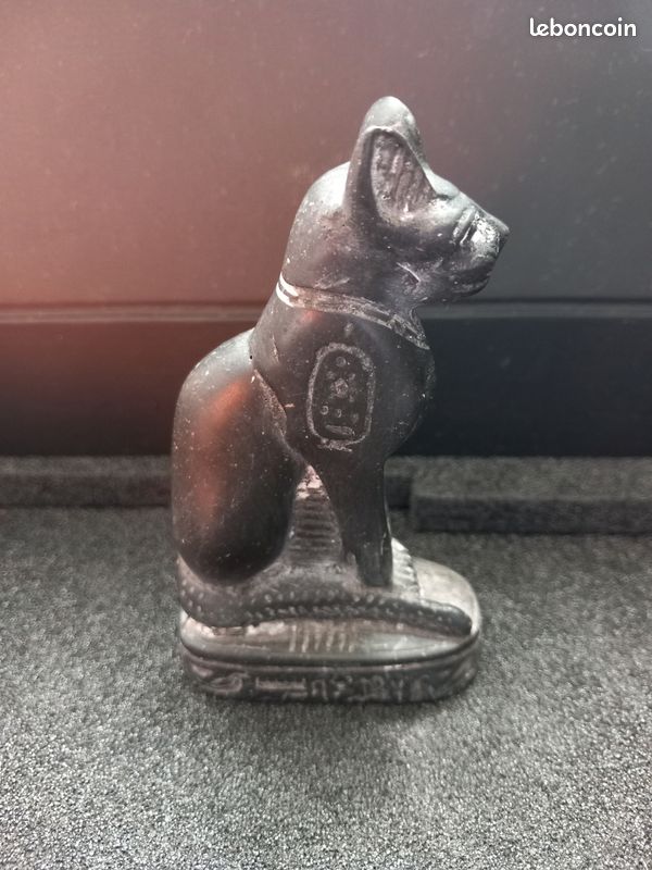 Statue égyptienne Ancienne En Agate Cornaline - Représentation Du Chat Bâtet - Provenance Louxor