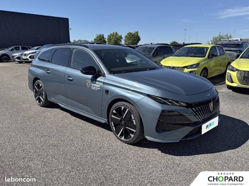 Peugeot 308 SW Hybrid 145 e-DCS6 GT (image 29)