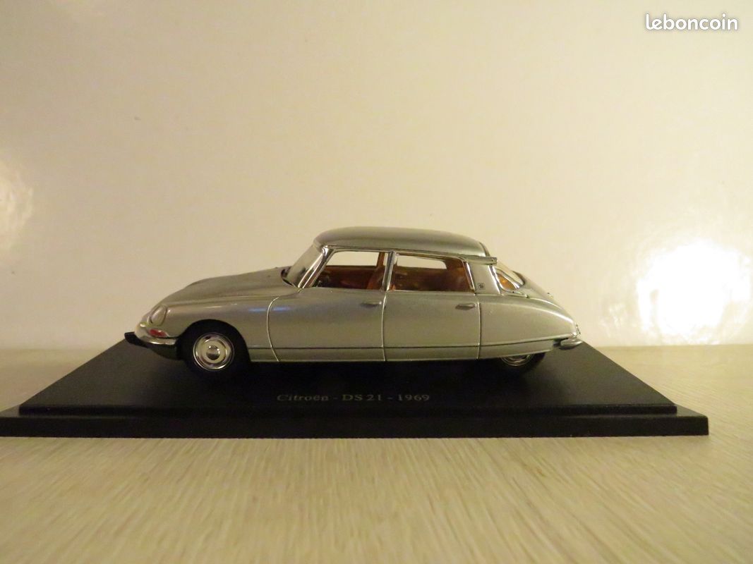 Citroën DS 21 grise métal interieur orange 1969 1/43 (image 2)