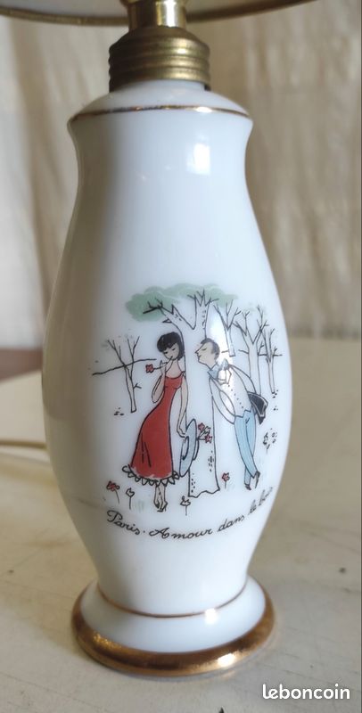 Lampe à poser en opaline illustration R. Peynet - mid. XXeme (image 8)