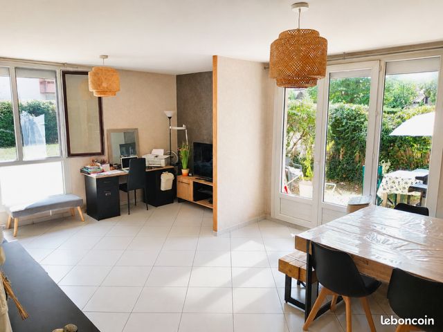 Appartement 3 pièces 81 m² · à Pontcharra · 81 m² · 1 075 €