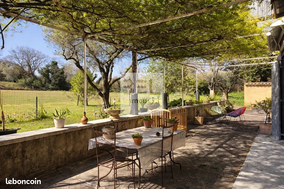 Maison 157 m² · à Saint-Alexandre · 157 m² · 550 000 €