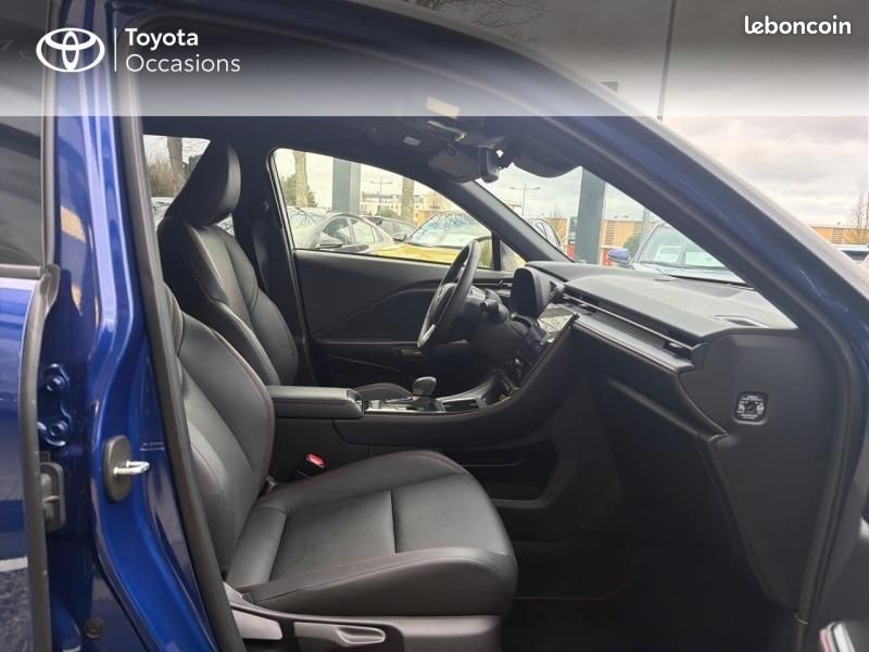 Lexus LBX 1.5 136ch Emotion 2WD (image 6)