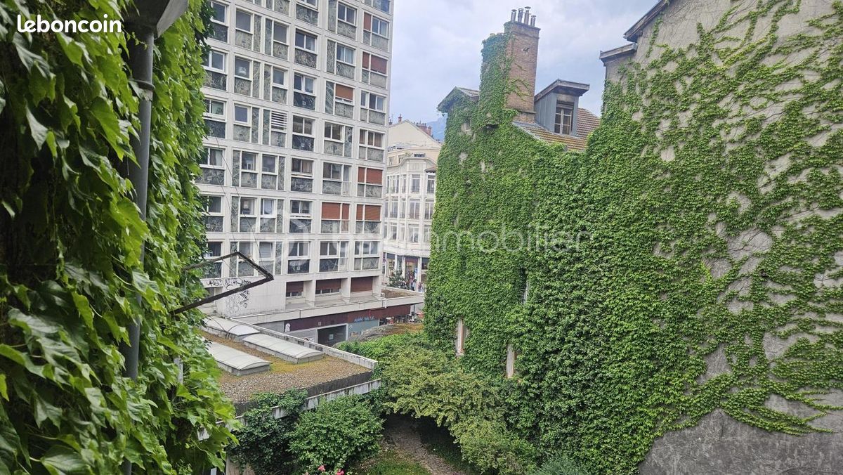 Appartement 4 pièces 99 m² · à Grenoble · 99 m² · 249 000 €