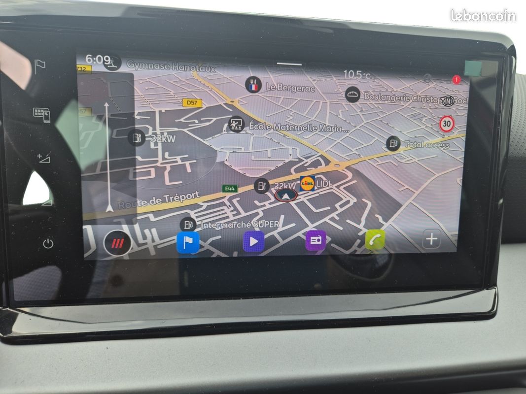 SEAT Arona 1.0 TSI 95 ch Start/Stop BVM5 FR (image 14)