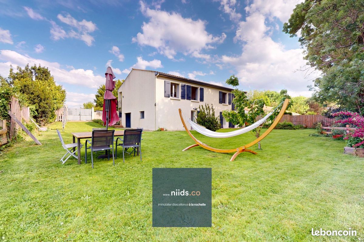 Maison 6 pièces 195 m² · à Nieul-sur-Mer · 195 m² · 656 250 €