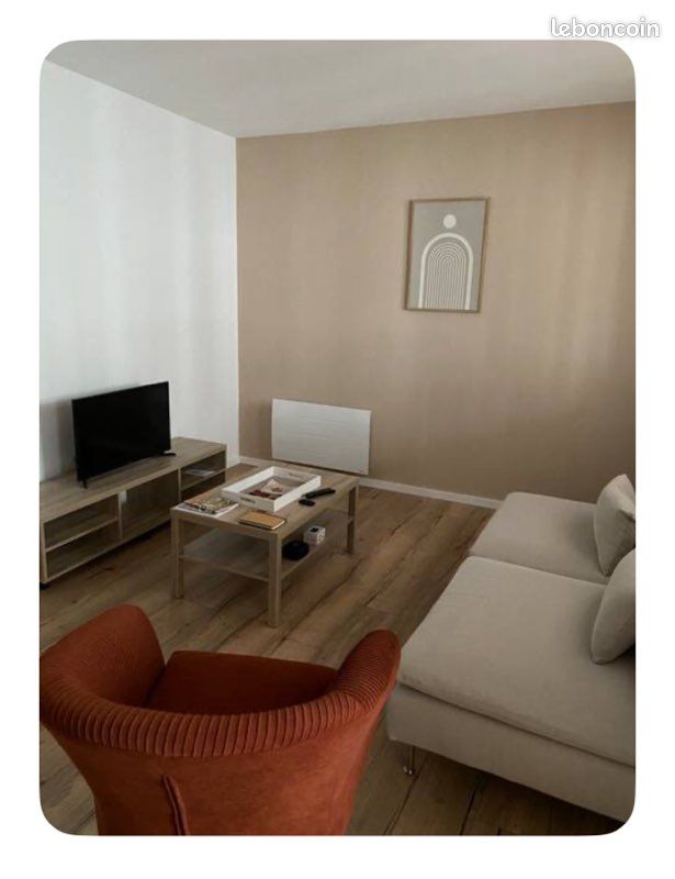 Appartement 3 pièces 100 m² · à Châtellerault · 100 m² · 875 €/mois