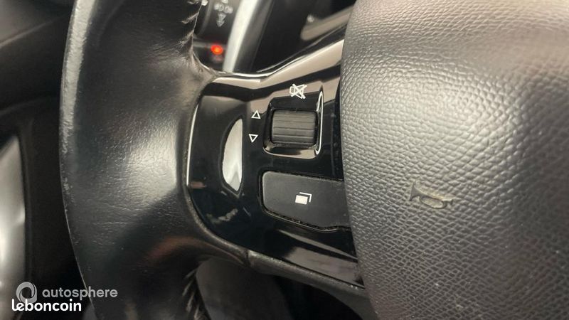 Peugeot 308 1.2 PureTech 130ch S&S Allure EAT8 (image 27)