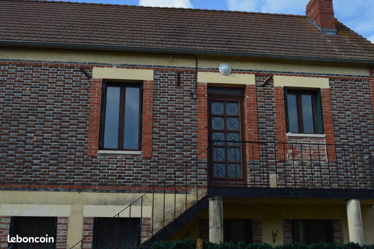 Appartement 3 pièces 70 m² · à Butteaux · 70 m² · 420 €/mois