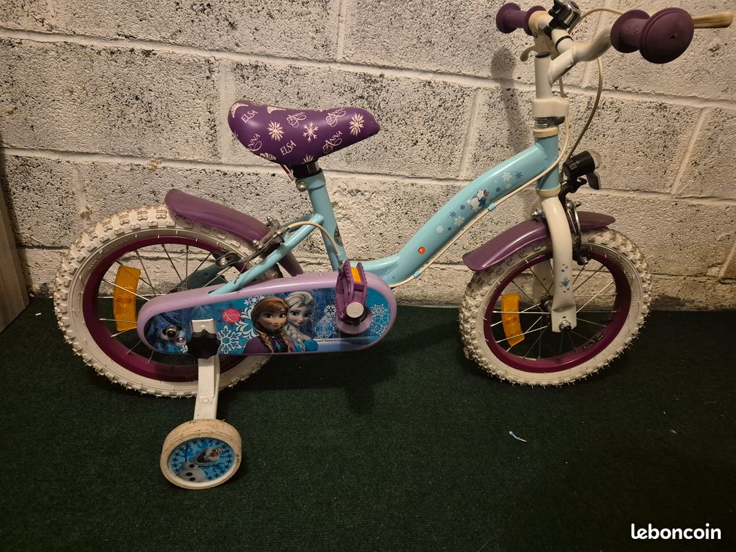 Velo reine des neiges Vélos