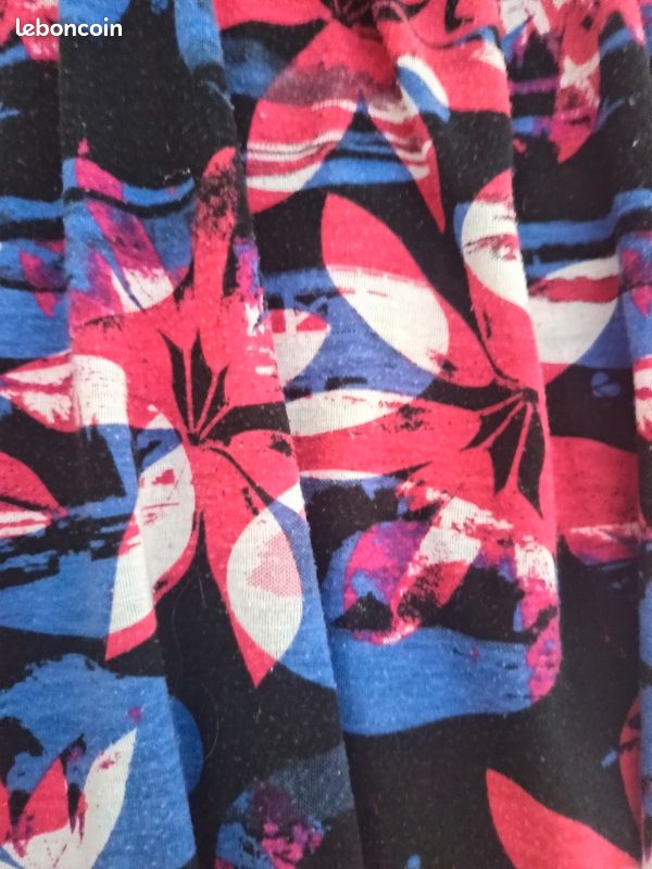 Robe d'été bustier avec une attache au cou taille 42 Longboard en polyester imprimé rouge et bleu (image 5)