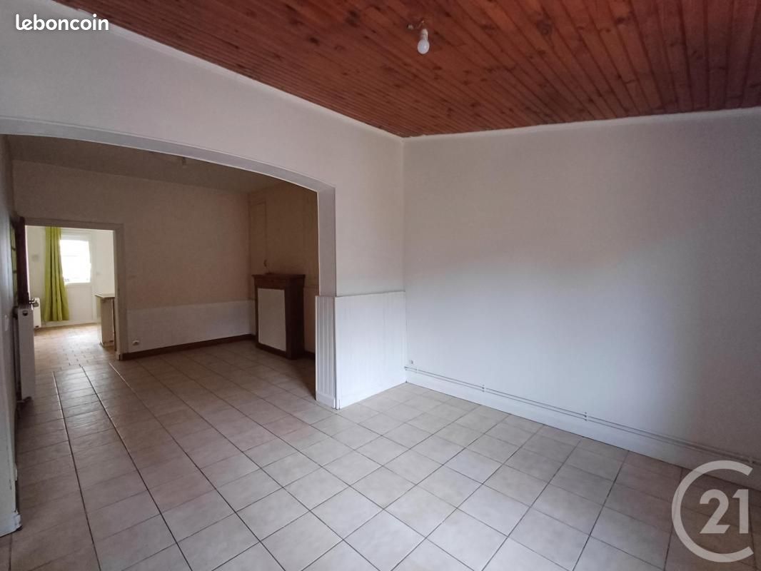 Maison 4 pièces 94 m² - Châtellerault 86100 (image principale 4)