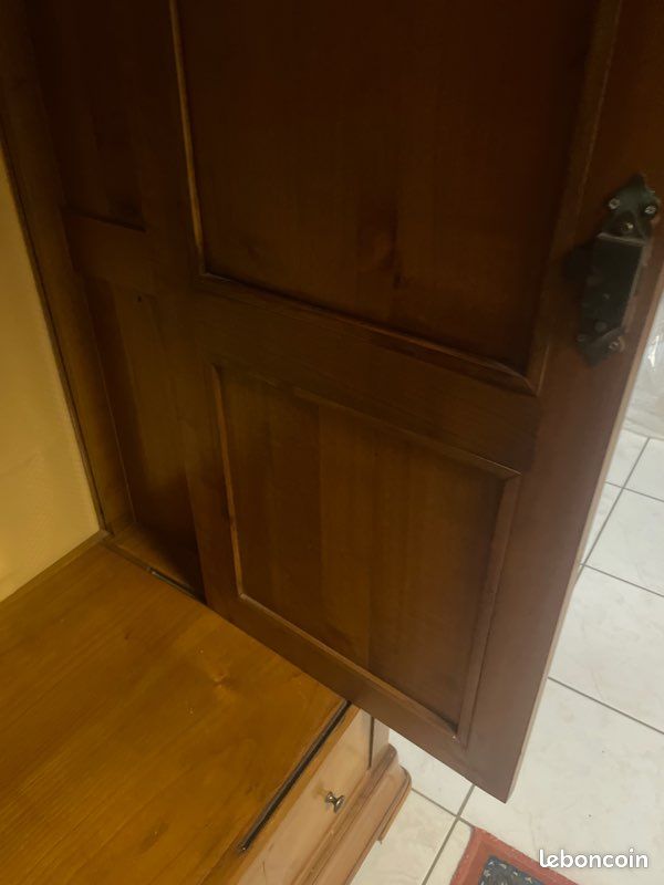 Armoire en merisier massif (image 4)
