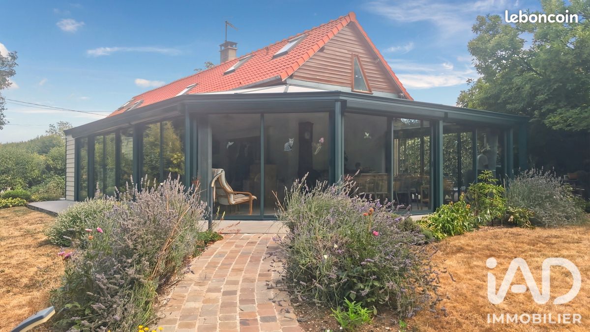 Maison 7 pièces 234 m² · à Poix-de-Picardie · 234 m² · 294 000 €