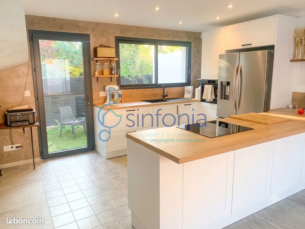 Maison 6 pièces 110 m² · à Uzès · 110 m² · 395 000 €