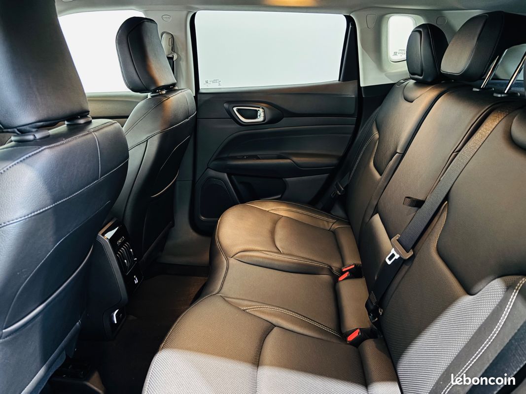 Jeep Compass 1.5 e-Hybrid 130 DTC-7 Summit (image 20)