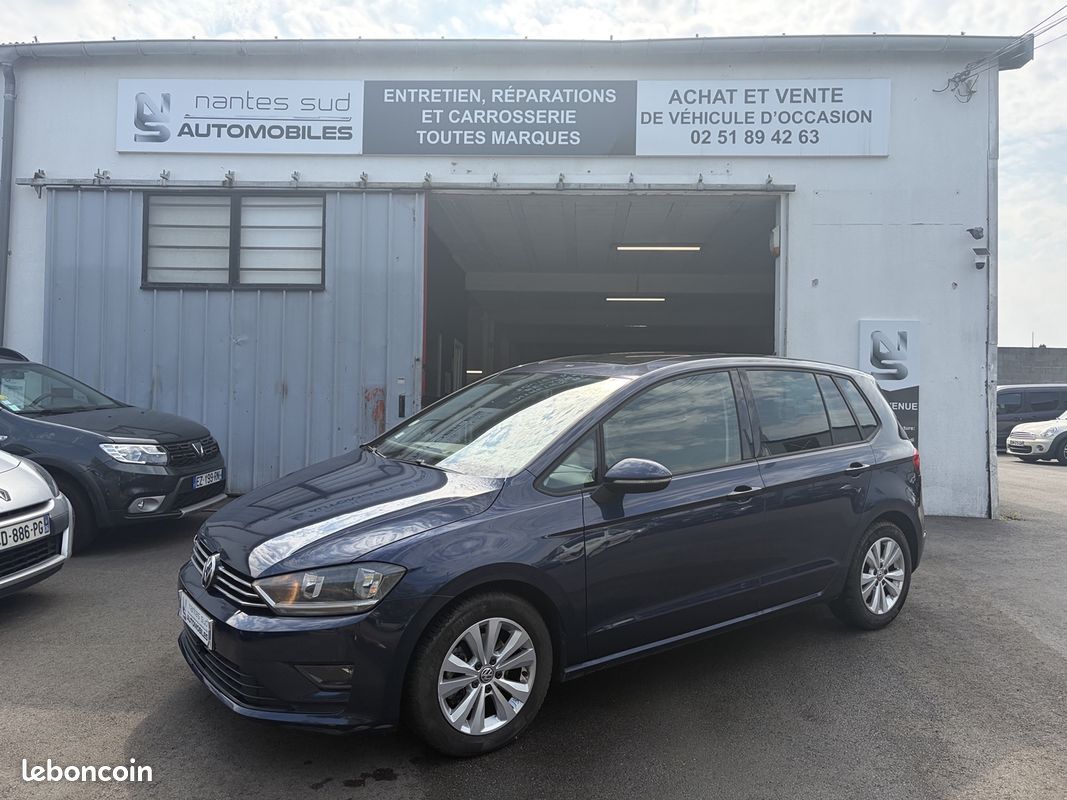 Volkswagen GOLF SPORTSVAN 1.6 TDI 110CH BLUEMOTION FAP CONFORTLINE BUSINESS (image 1)