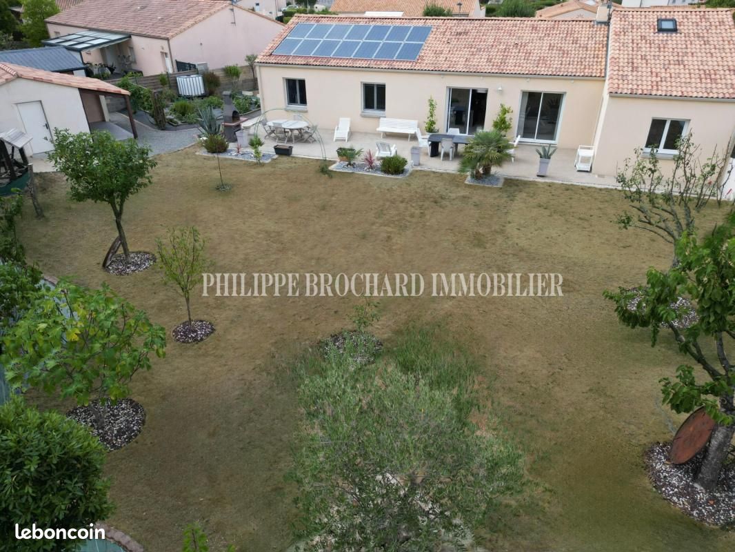 Maison 6 pièces 146 m² · à Bellevigny · 146 m² · 264 750 €